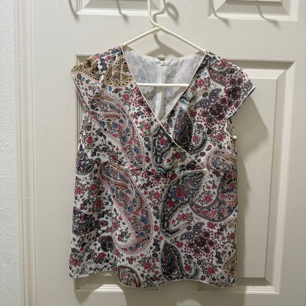 Cap sleeve paisley top